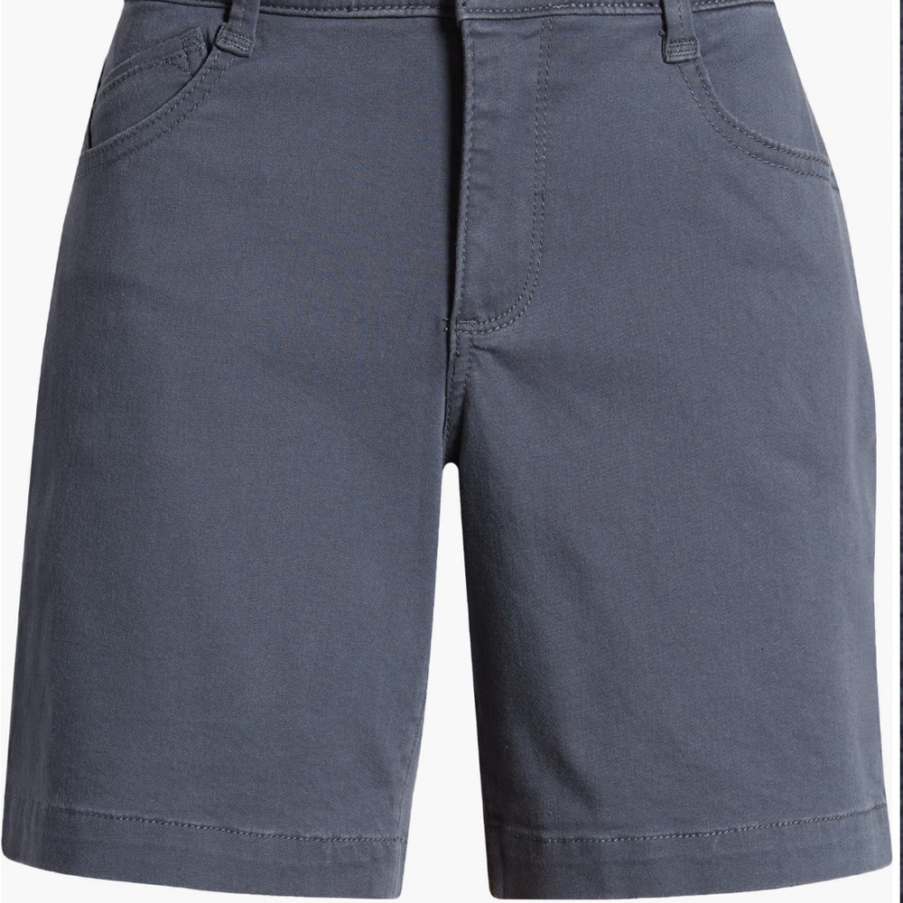 Wit and Wisdom Ab Solution Mid Length Stretch Twill Shorts size 12 color grey